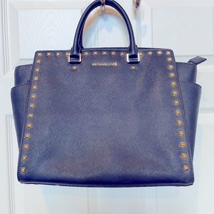 Michael Kors, Womens purse, navy.